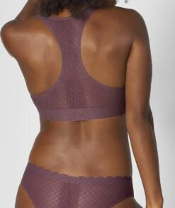 Sloggi ZERO Feel Lace Top - Kaluha - Maat M -Sloggi Bikini Winkle 1010x1200 3