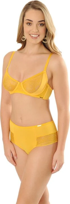 SAPPH - Diana Niet Voorgevormde BH - Maat 80D - Geel - Met Beugel - Dames 26 SAPPH - Diana Niet Voorgevormde BH - Maat 80D - Geel - Met Beugel - Dames -Sloggi Bikini Winkle 413x1200 1