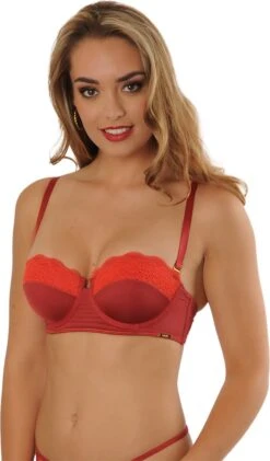 Sapph Scarlet Balcony BH -Sloggi Bikini Winkle 704x1200 1