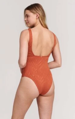 SHIWI Renee Dames Badpak Bruin - Maat 40 -Sloggi Bikini Winkle 766x1200 1