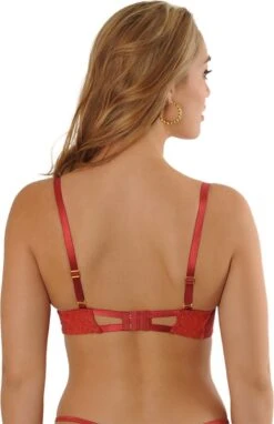 Sapph Scarlet Balcony BH -Sloggi Bikini Winkle 776x1200