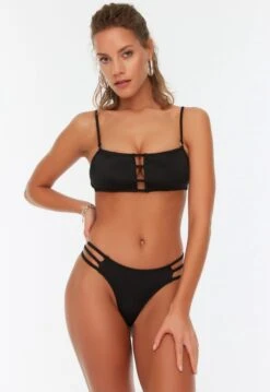 Trendyol Vrouwen Bikiniset -Sloggi Bikini Winkle 825x1200