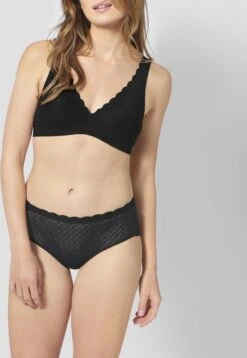 Sloggi ZERO Feel Lace Bralette - Zwart - Maat M 19 Sloggi ZERO Feel Lace Bralette - Zwart - Maat M -Sloggi Bikini Winkle 827x1200