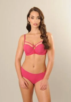 Sapph Short Fabulous -Sloggi Bikini Winkle 831x1200 147