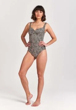 SHIWI Lisa Dames Badpak Beige - Maat 34 -Sloggi Bikini Winkle 831x1200 2