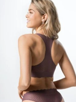 Sloggi ZERO Feel Lace Top - Kaluha - Maat M -Sloggi Bikini Winkle 900x1200 246